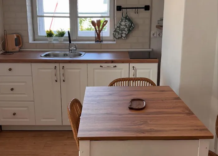 Blue House Carsija Old Town Free Parking